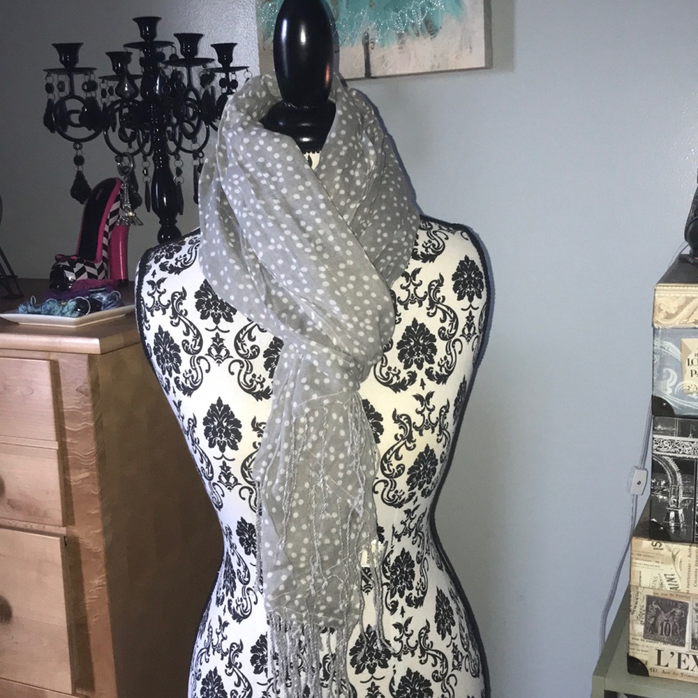 Grey and White Polka-Dot Scarf